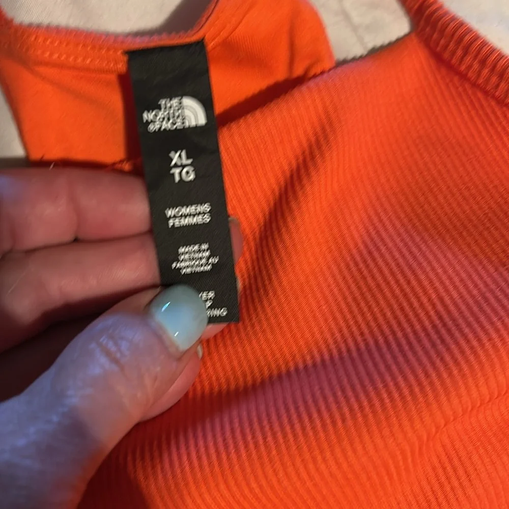NWT! The North Face Retro Orange sports top - Picture 5 of 5